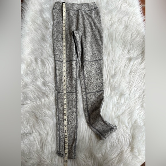 gymshark fit fleur texture leggings size XS - Picture 9 of 10